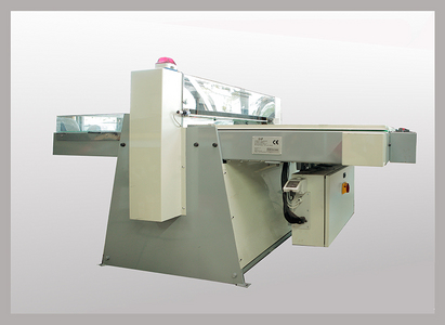 SAMPLE CUTTING MACHINE FOR FABRIC